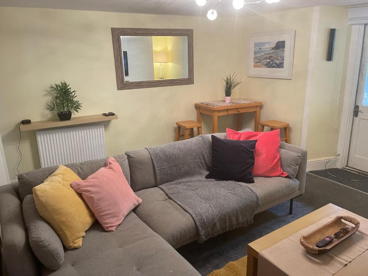 Garden Flat Torquay Just 2 Mins Walk From The Harbourアパートメント エクステリア 写真